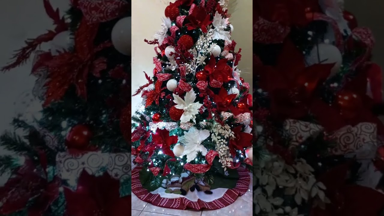 Árbol de Navidad: ¡una mezcla de rojo y blanco!
