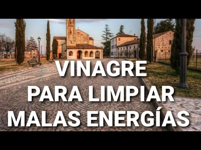 Trapear con vinagre para alejar las malas vibras