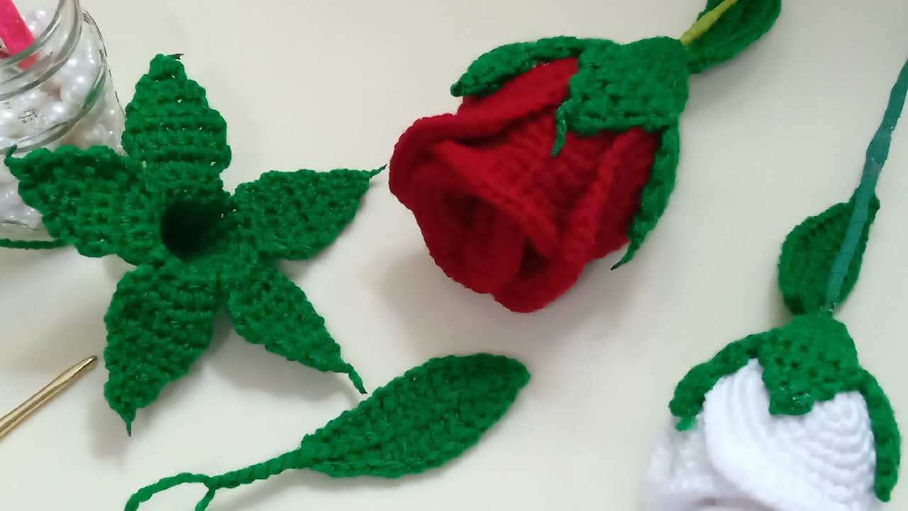 Hojas verdes que construyen el cáliz