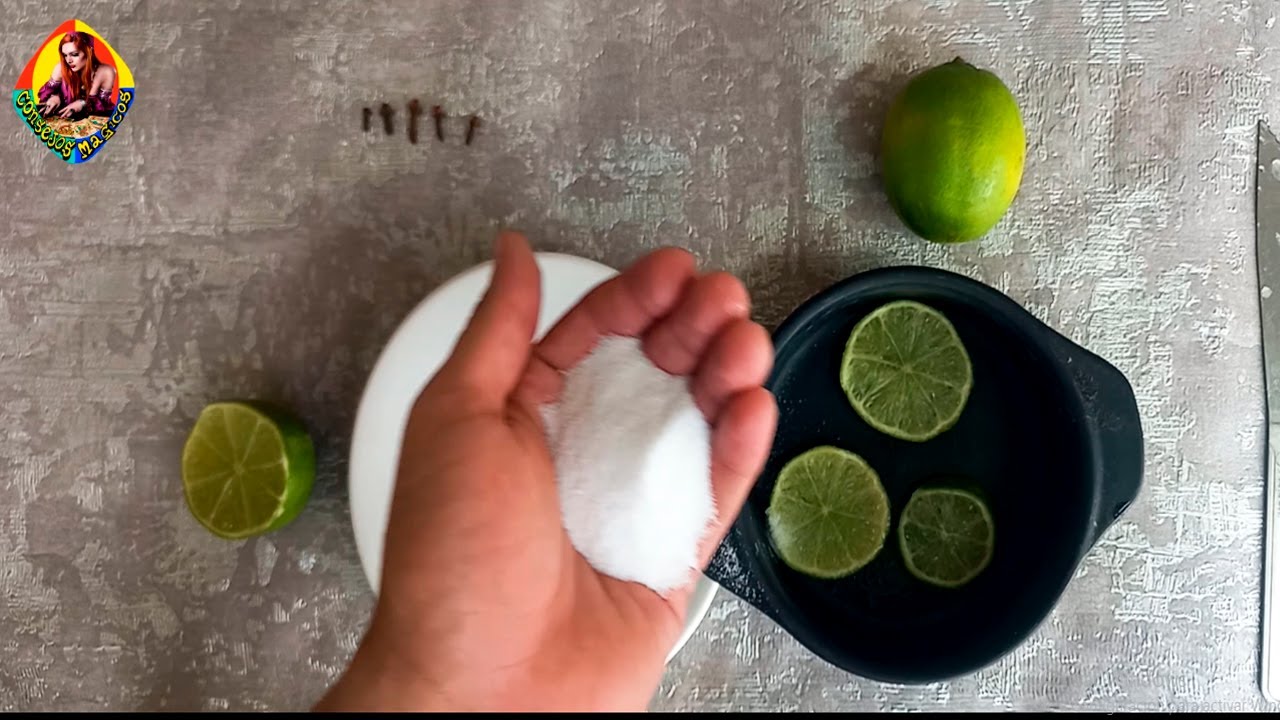 Limón con sal: neutraliza malas energías