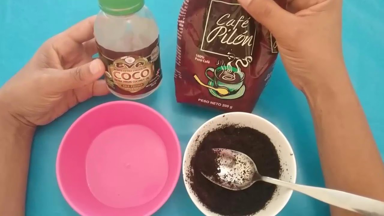 Mezcla de café y aceite de coco para la piel